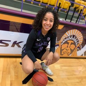 Meet your Posher, Janee